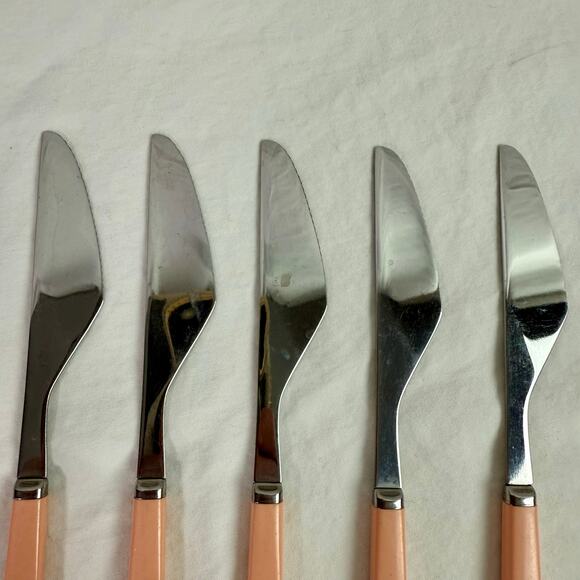 VTG Set of 8 Stainless Flatware Pink Plastic Handle Japan Knives Tea Spoon Forks - Picture 3 of 12